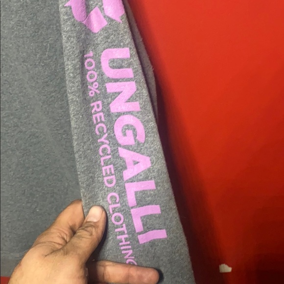 Ungalli large sweater made from Recycled materials - Picture 3 of 3